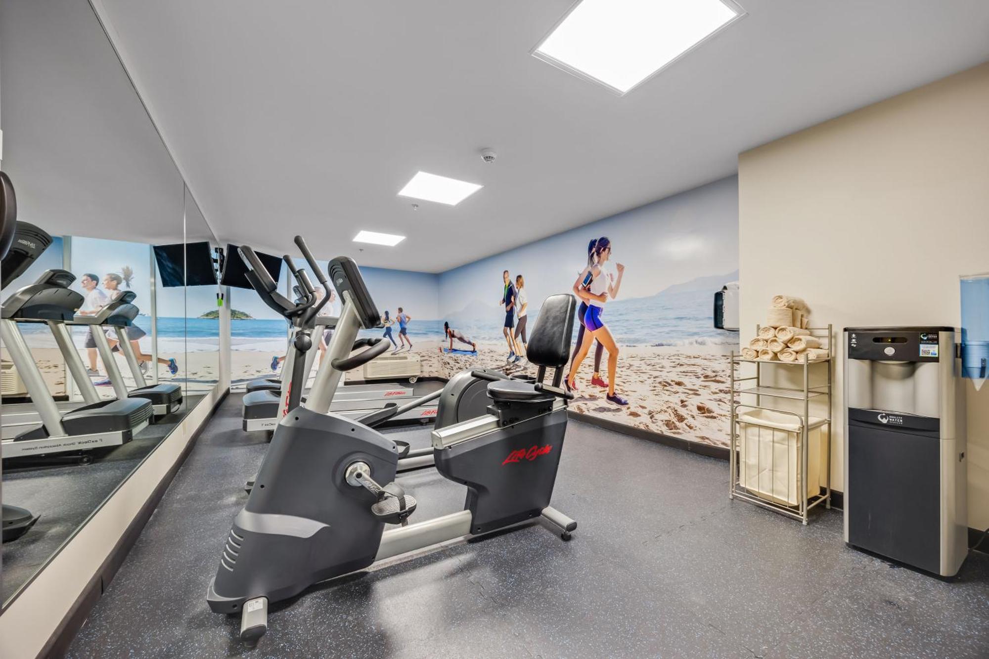 Holiday Inn Ponce & El Tropical Casino By Ihg Buitenkant foto