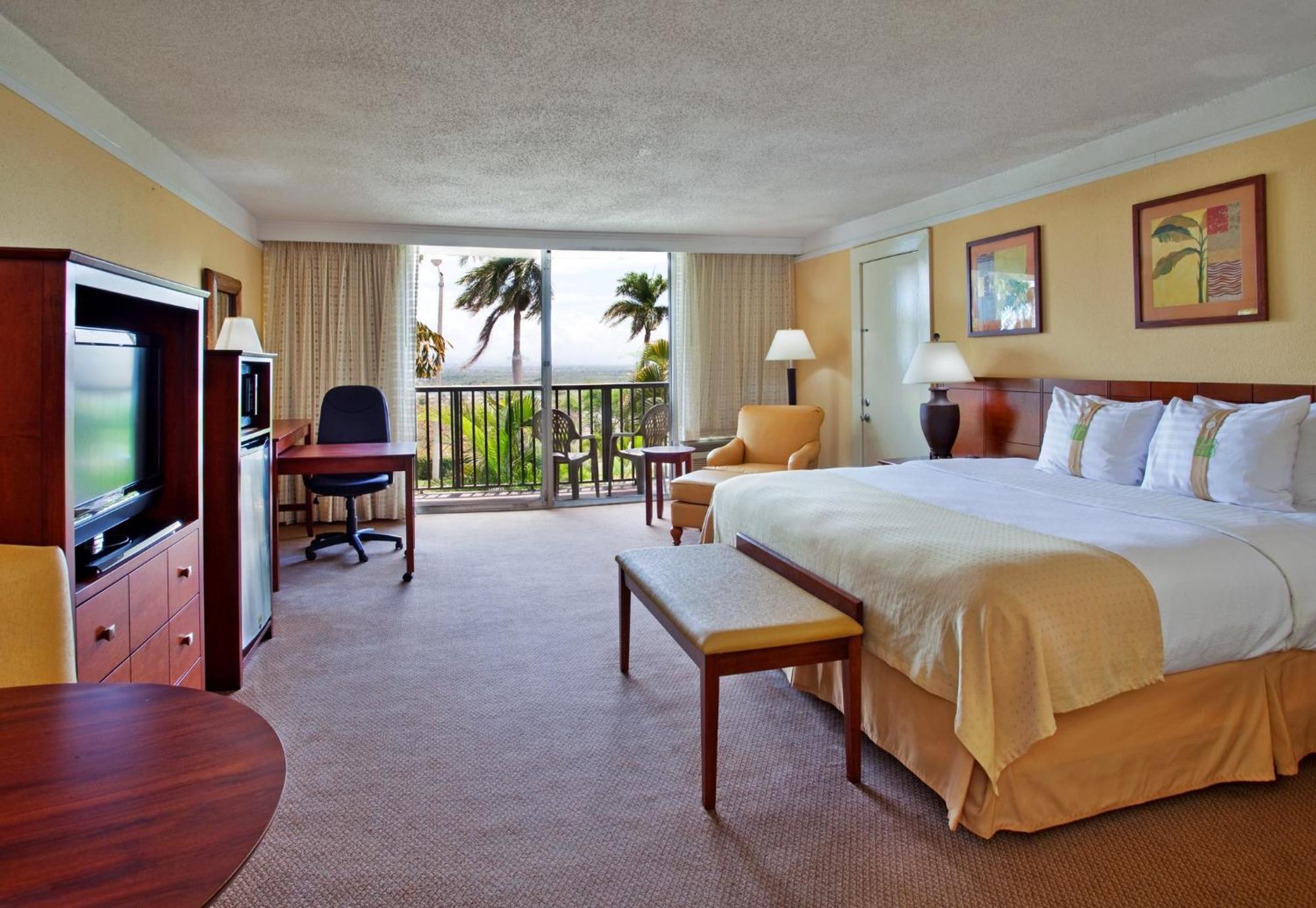 Holiday Inn Ponce & El Tropical Casino By Ihg Buitenkant foto